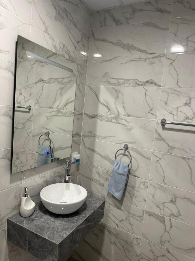 Fantastico Piso A 5 Minutos De La Estacion De Bus Y Tren A Metros De La Playa Appartement Málaga Buitenkant foto